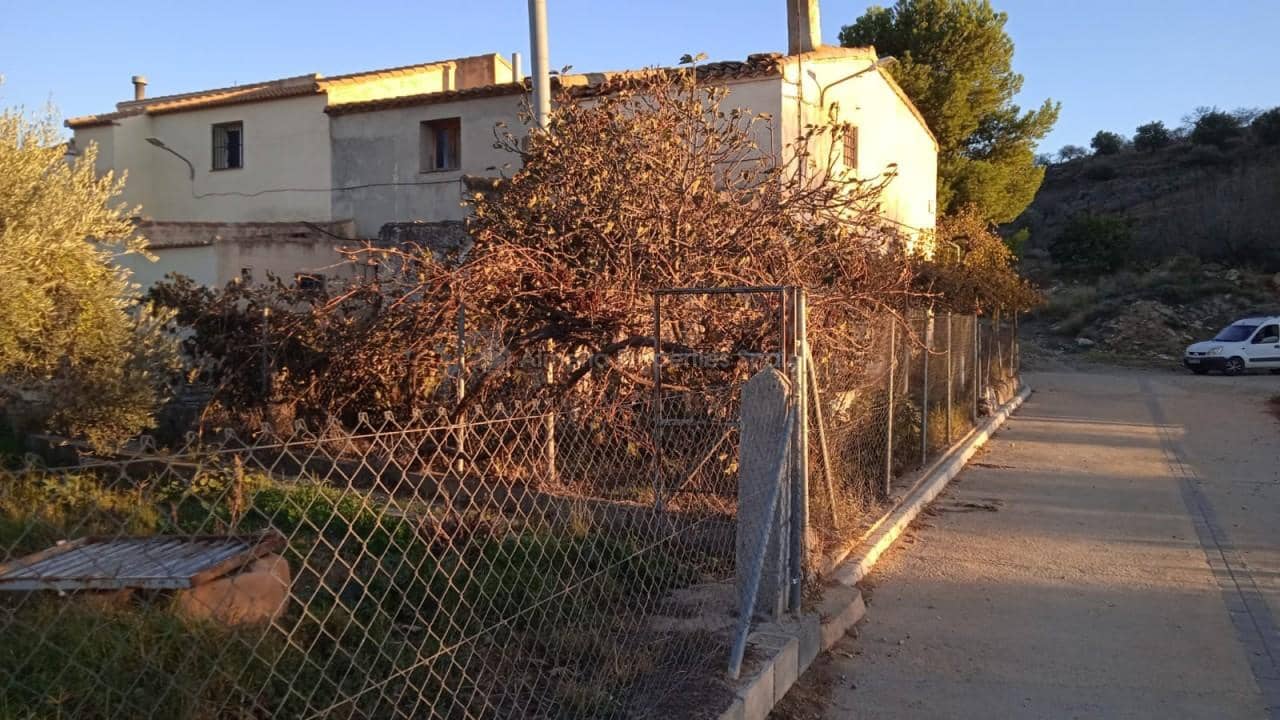 5 soveværelse Finca/Landehus til salg i Lubrin - € 65.000 (Ref: 7998662)