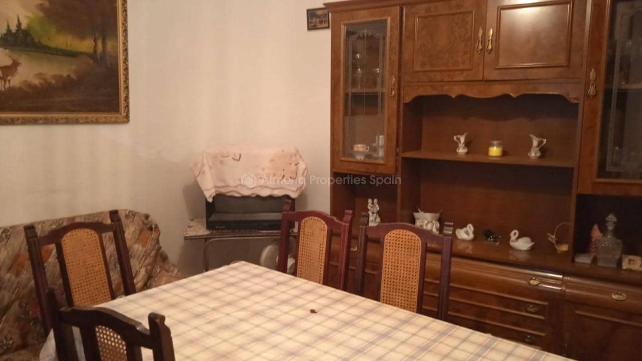 5 soveværelse Finca/Landehus til salg i Lubrin - € 65.000 (Ref: 7998662)