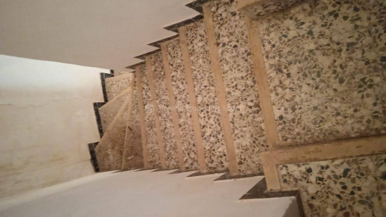 5 soveværelse Finca/Landehus til salg i Lubrin - € 65.000 (Ref: 7998662)