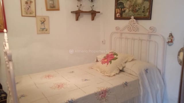 5 soveværelse Finca/Landehus til salg i Albox - € 225.000 (Ref: 8238163)