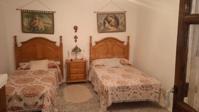 5 soveværelse Finca/Landehus til salg i Albox - € 225.000 (Ref: 8238163)