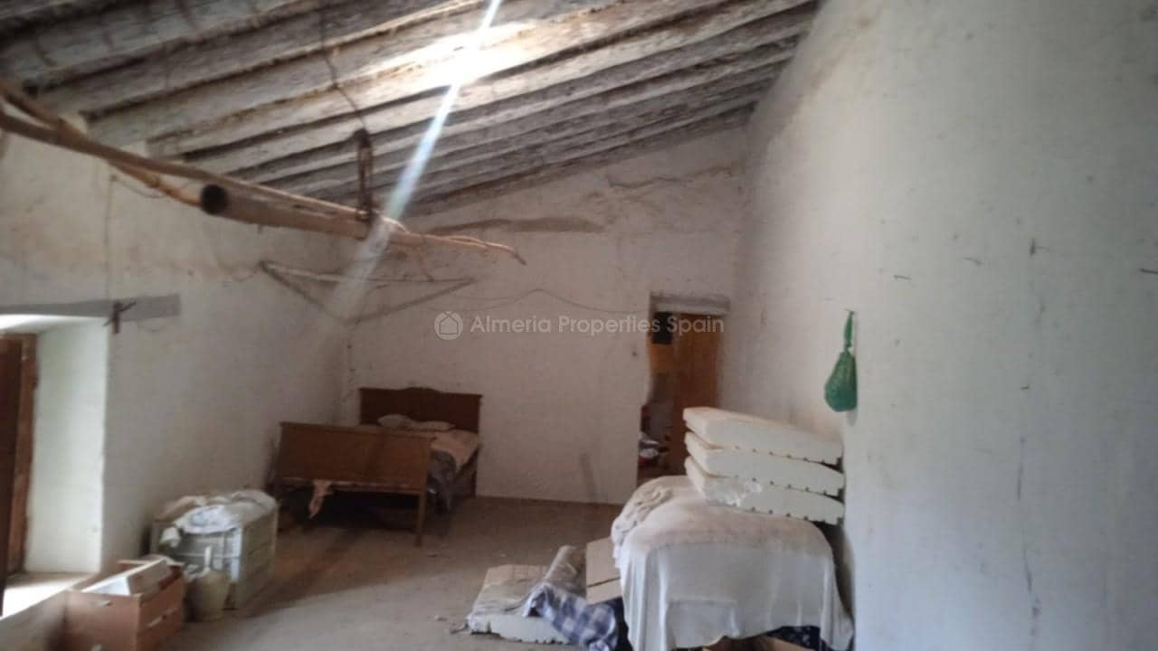 6 soveværelse Finca/Landehus til salg i Oria - € 136.000 (Ref: 8238164)