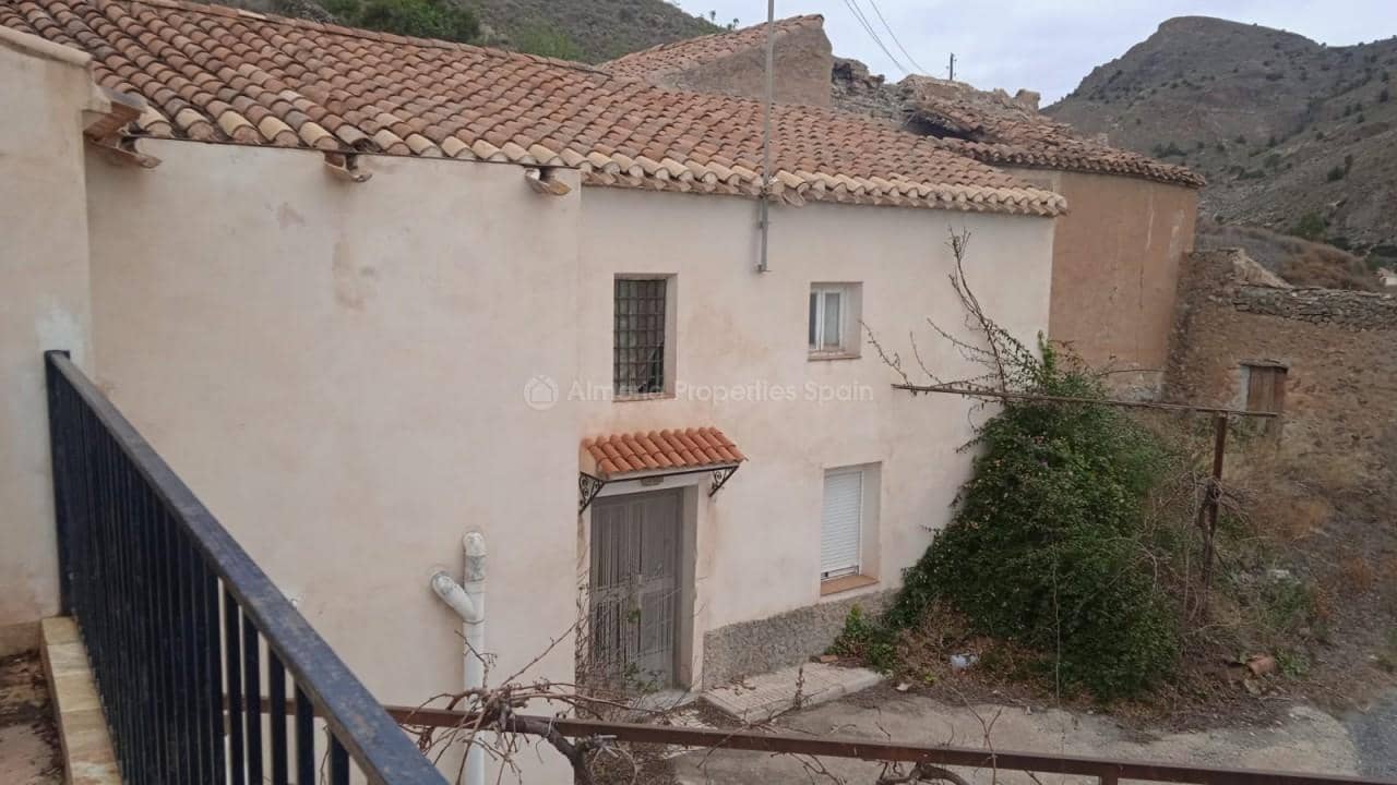 6 soveværelse Finca/Landehus til salg i Oria - € 136.000 (Ref: 8238164)