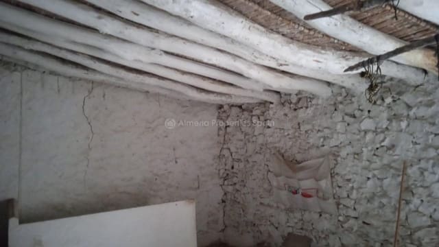 6 sovrum Finca/Hus på landet till salu i Oria - 25 000 € (Ref: 8406618)