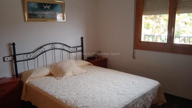 5 slaapkamer Huis te koop in Oria - € 110.000 (Ref: 8607950)