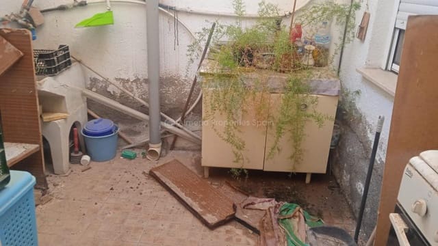 4 slaapkamer Huis te koop in Albox - € 93.000 (Ref: 8607951)