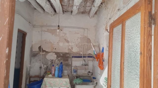 4 chambre Maison de Ville à vendre à Albanchez - 45 000 € (Ref: 8607952)