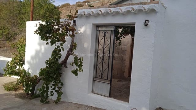 5 soveværelse Finca/Landehus til salg i Albox - € 125.000 (Ref: 8638060)