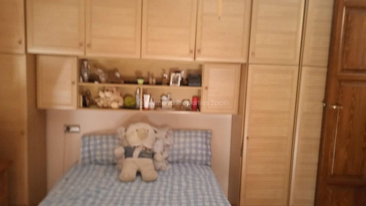 6 soveværelse Byhus til salg i Sierro - € 156.000 (Ref: 8646260)