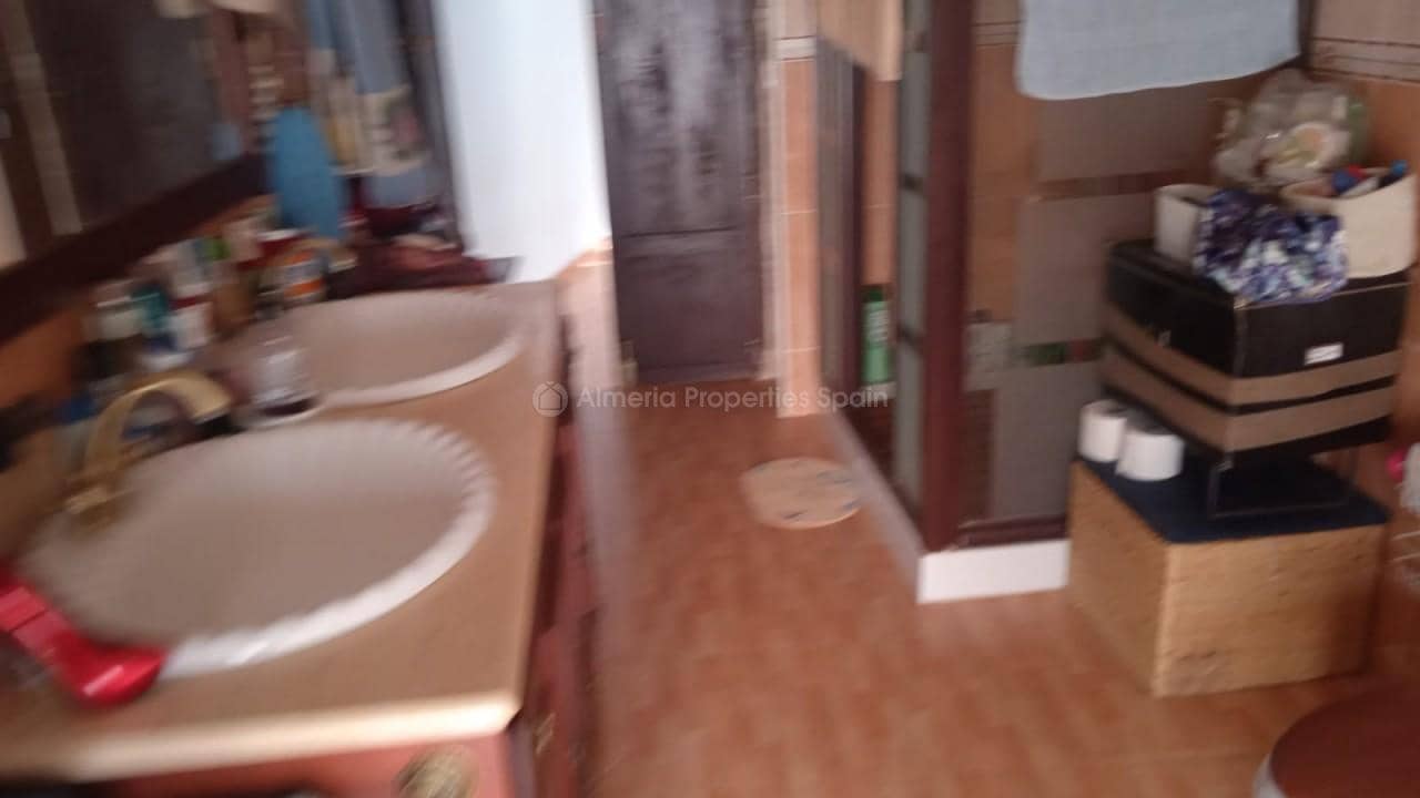 6 soveværelse Byhus til salg i Sierro - € 156.000 (Ref: 8646260)