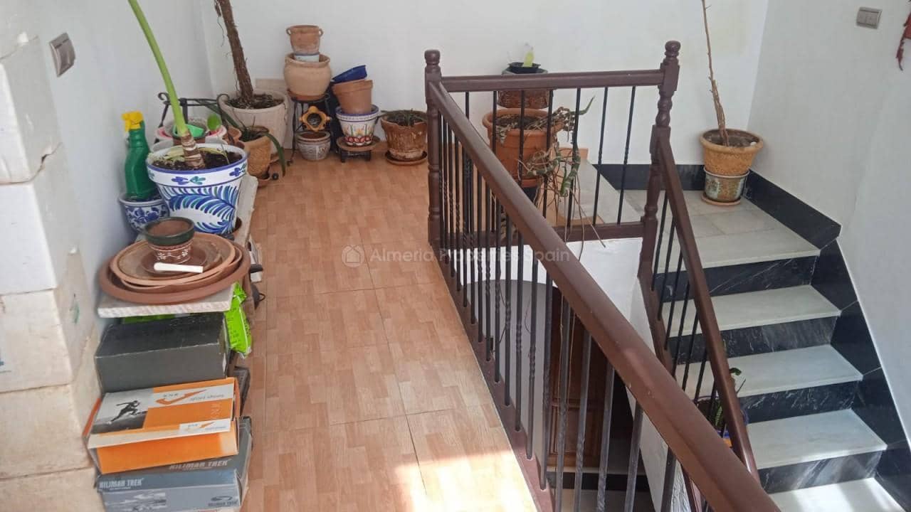 6 soveværelse Byhus til salg i Sierro - € 156.000 (Ref: 8646260)