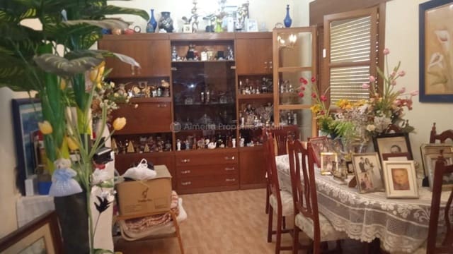 6 soveværelse Byhus til salg i Sierro - € 156.000 (Ref: 8646260)