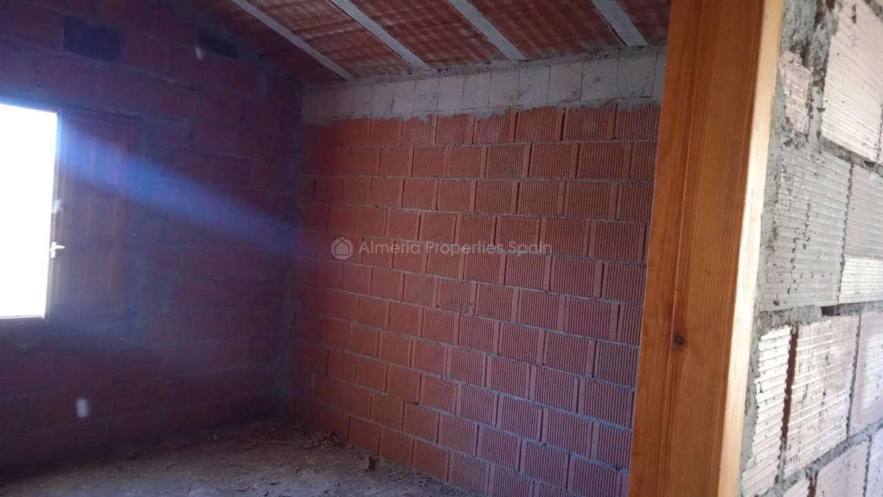 7 slaapkamer Finca/Landhuis te koop in Albox - € 110.000 (Ref: 8769755)