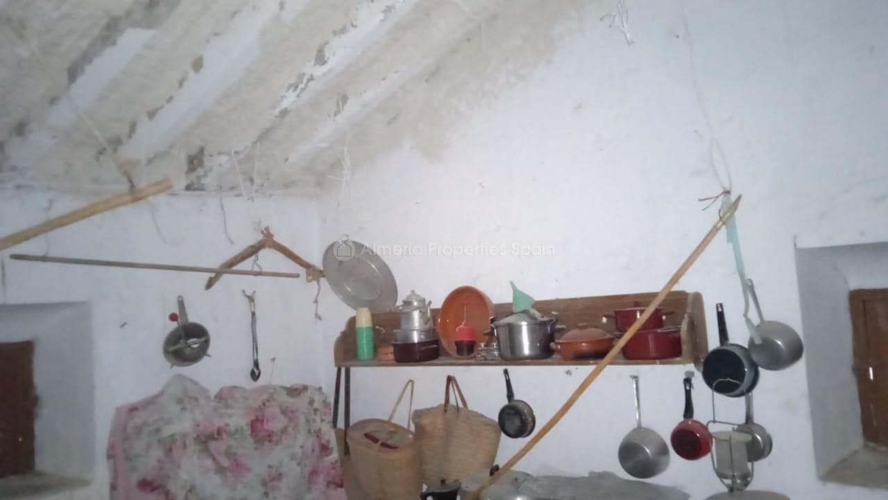 10 soverom Finca/Herregård til salgs i Oria - € 130 000 (Ref: 8779850)