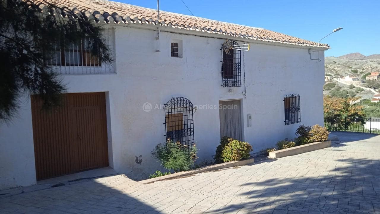 10 soverom Finca/Herregård til salgs i Oria - € 130 000 (Ref: 8779850)