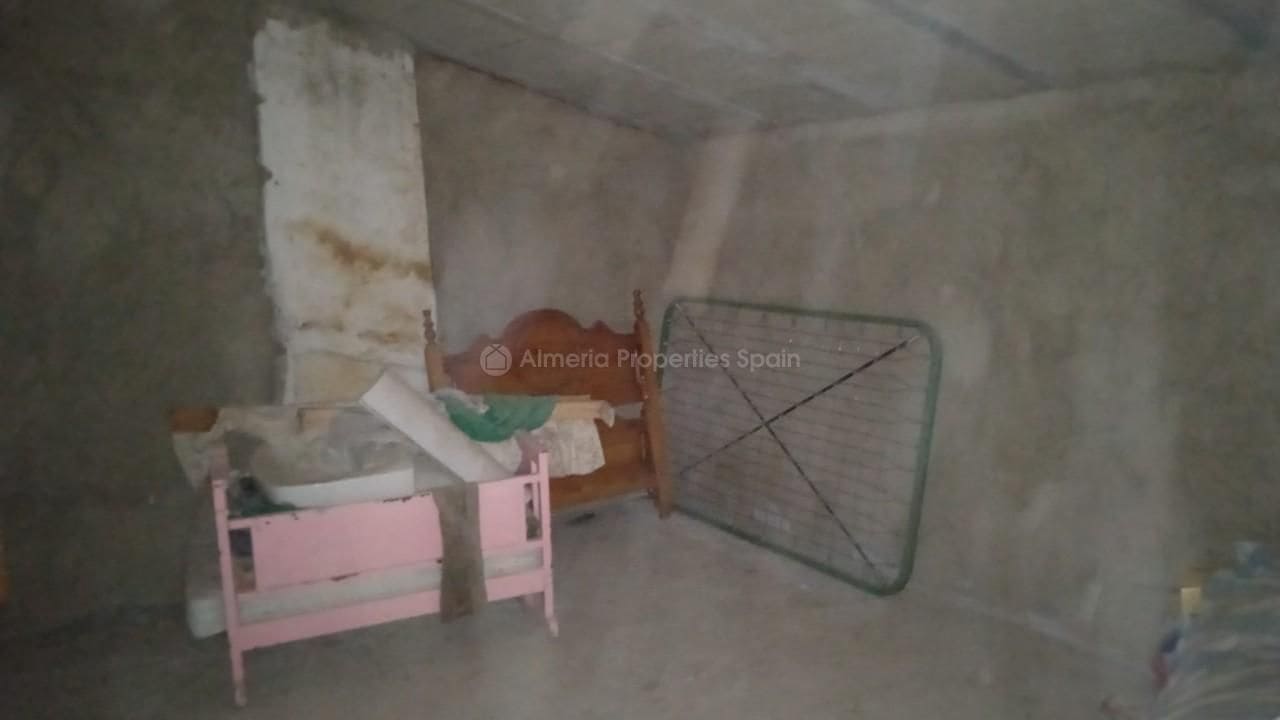 6 soverom Finca/Herregård til salgs i Huercal-Overa - € 126 000 (Ref: 8904896)
