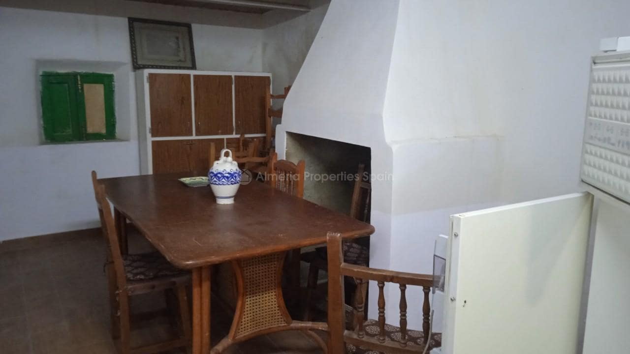 6 soverom Finca/Herregård til salgs i Huercal-Overa - € 126 000 (Ref: 8904896)