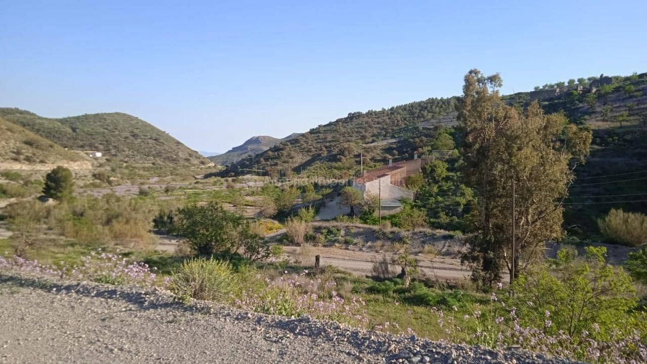 Finca/Country House for sale in Albox - € 39,900 (Ref: 8951716)