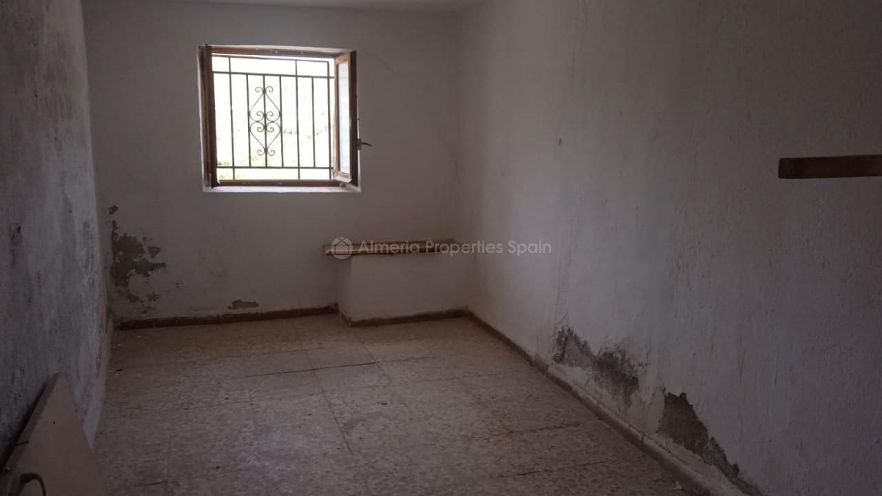 10 quarto Casa em Banda para venda em Albanchez - 77 000 € (Ref: 8959862)