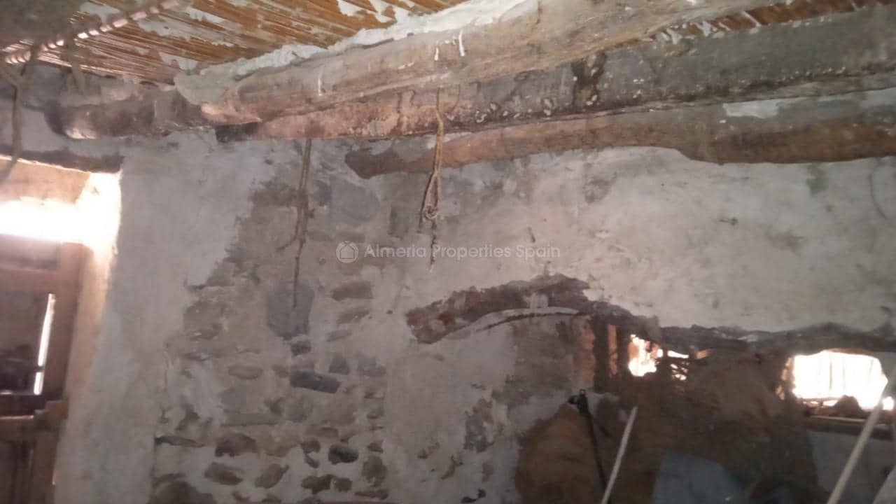 4 soverom Finca/Herregård til salgs i Albanchez - € 13 500 (Ref: 9038317)