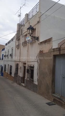 5 soveværelse Byhus til salg i Albox - € 43.000 (Ref: 9038319)