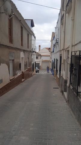 5 soveværelse Byhus til salg i Albox - € 43.000 (Ref: 9038319)