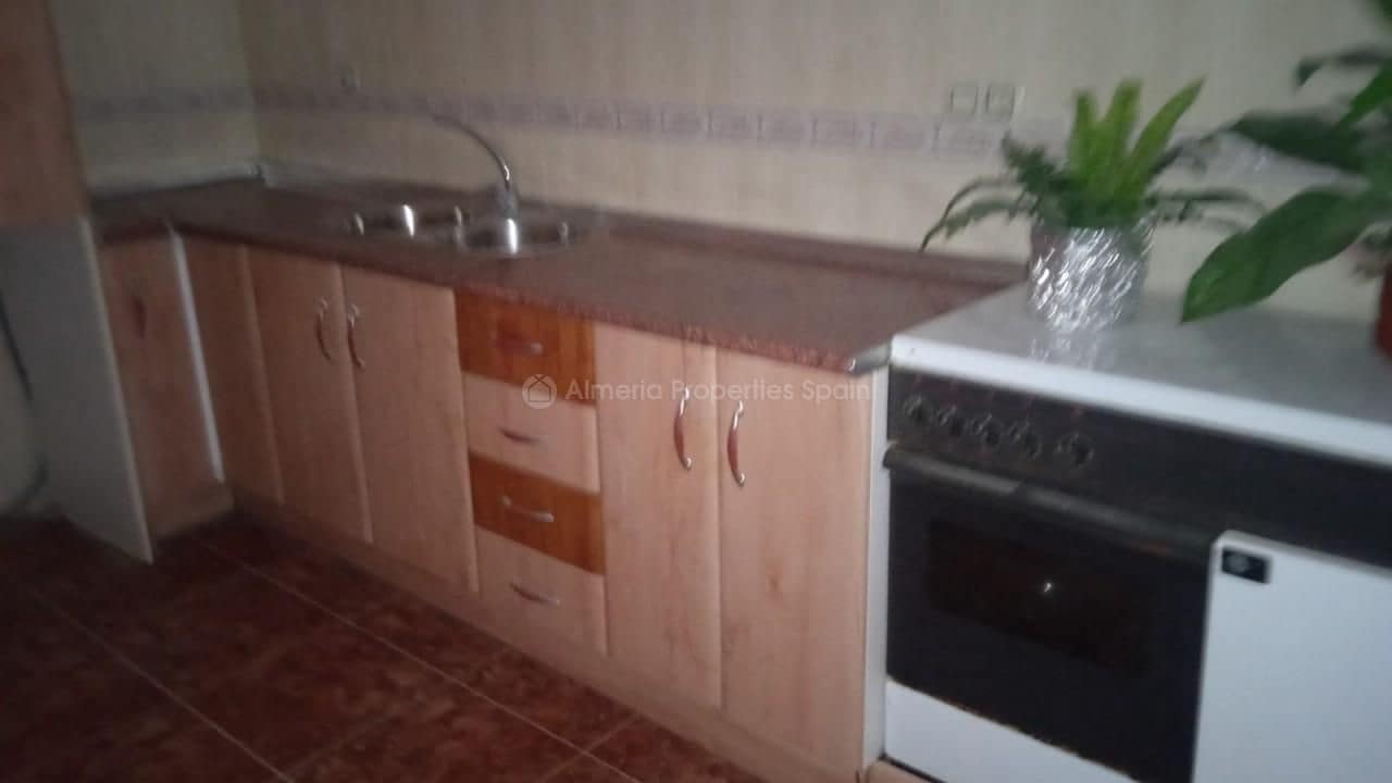 5 soveværelse Byhus til salg i Albox - € 43.000 (Ref: 9038319)