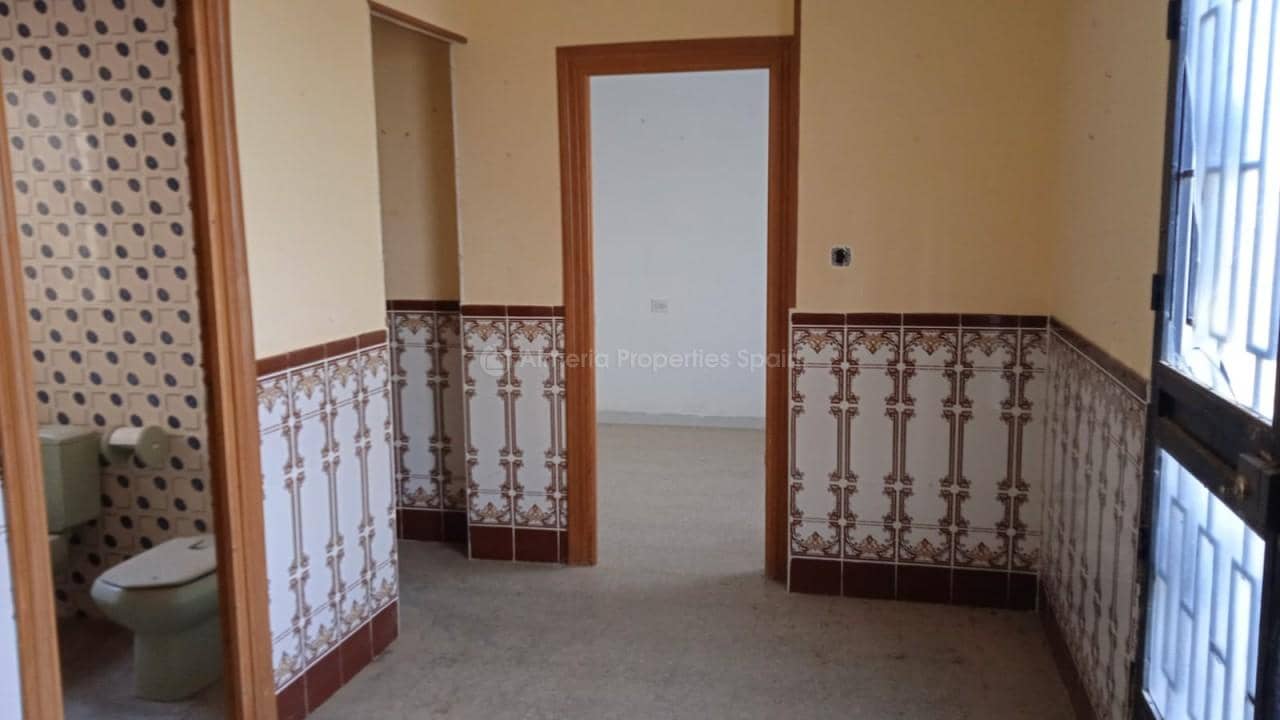 6 slaapkamer Villa te koop in Albox met zwembad - € 226.000 (Ref: 9322840)