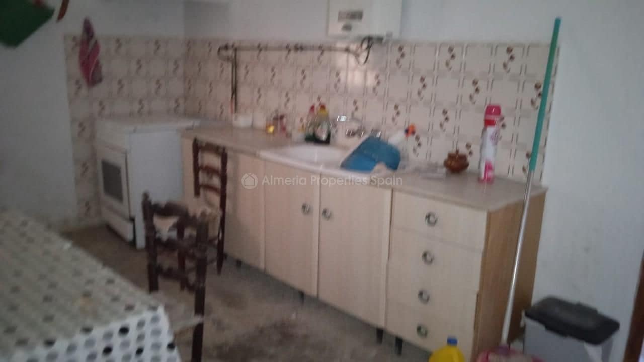 Finca/Country House for sale in Cantoria - € 130,000 (Ref: 9377736)