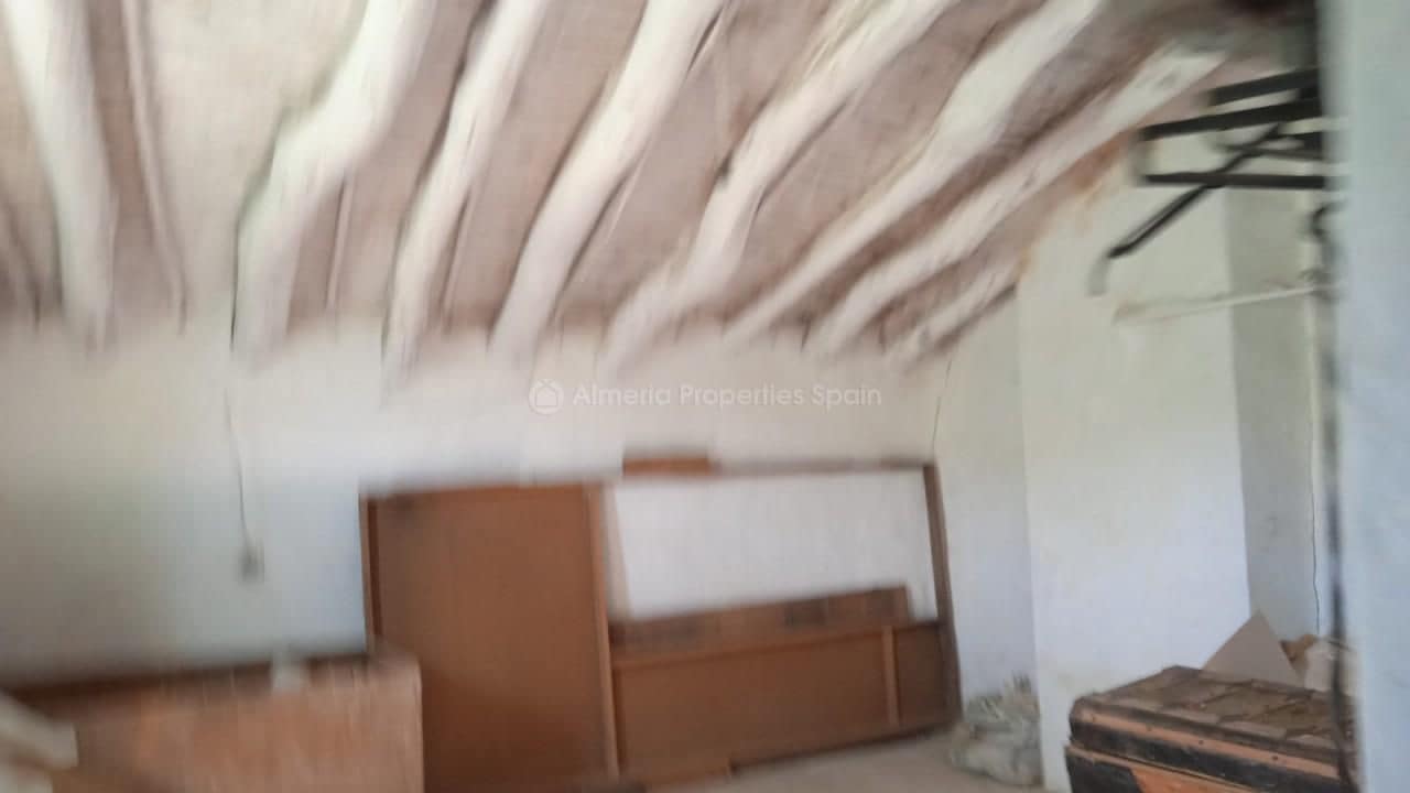 Finca/Country House for sale in Cantoria - € 130,000 (Ref: 9377736)