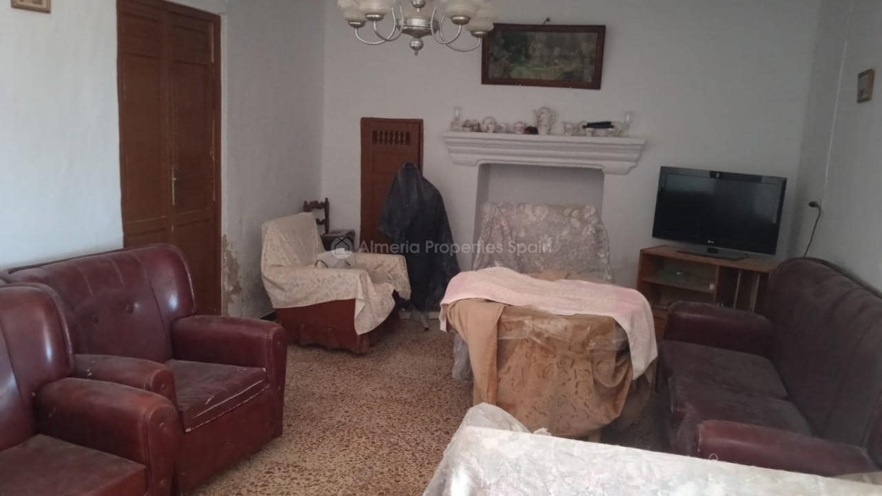 Finca/Country House for sale in Cantoria - € 130,000 (Ref: 9377736)