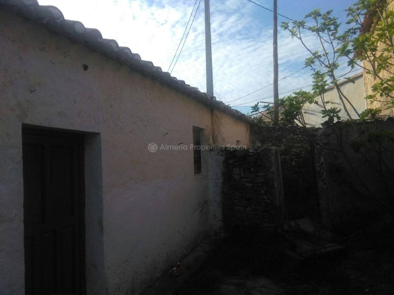 4 soveværelse Finca/Landehus til salg i Lubrin - € 75.000 (Ref: 9377739)