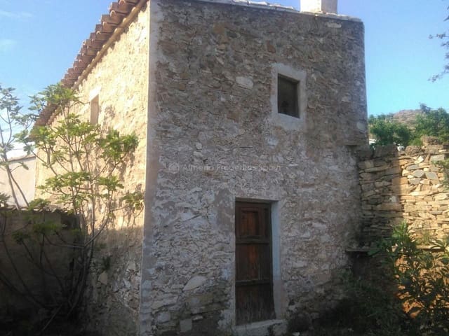 4 soveværelse Finca/Landehus til salg i Lubrín - € 75.000 (Ref: 9377739)