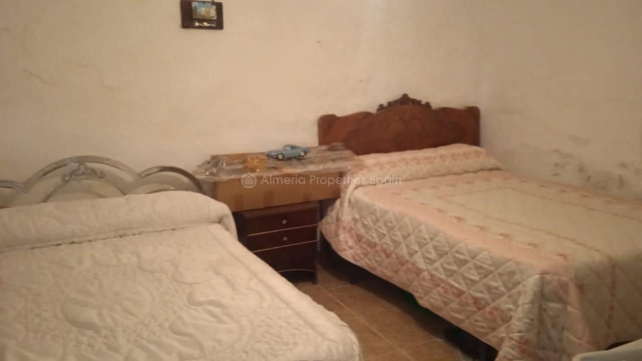 4 sypialnia Finka/Dom wiejski na sprzedaż w Oria - 86 000 € (Ref: 9384931)