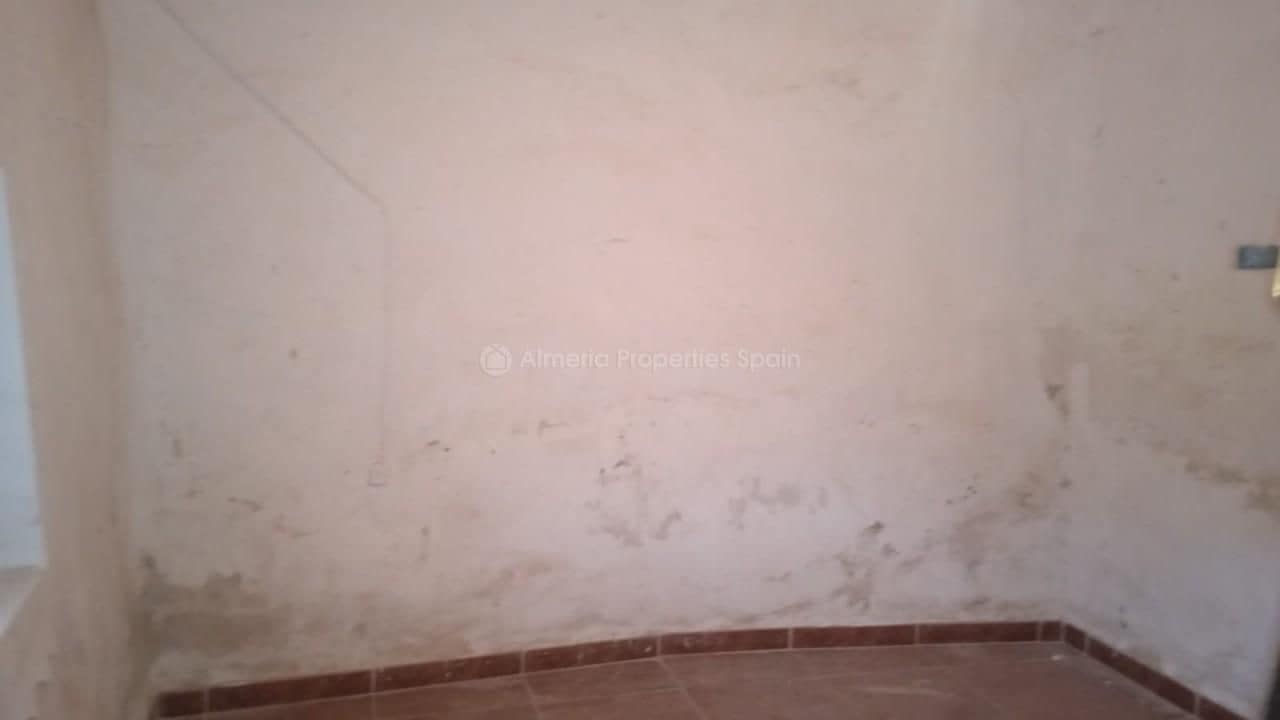 4 sypialnia Finka/Dom wiejski na sprzedaż w Oria - 86 000 € (Ref: 9384931)