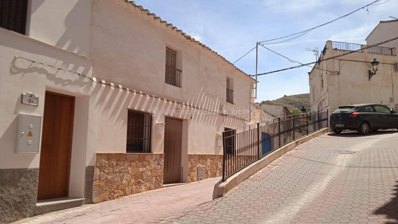 9 slaapkamer Huis te koop in Albanchez - € 126.000 (Ref: 9415424)