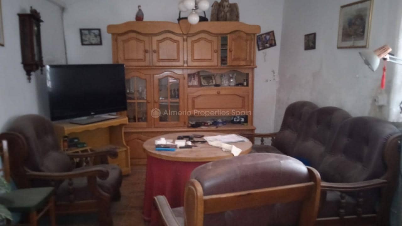 9 slaapkamer Huis te koop in Albanchez - € 126.000 (Ref: 9415424)