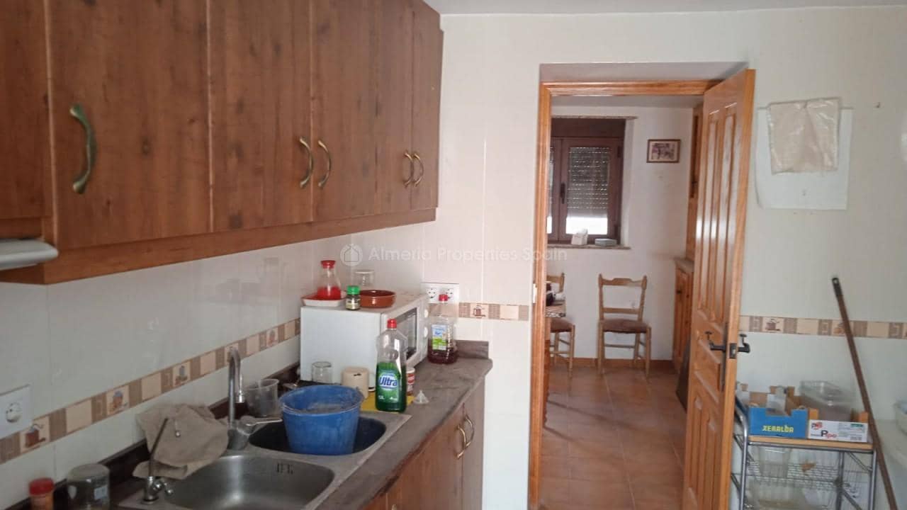 9 slaapkamer Huis te koop in Albanchez - € 126.000 (Ref: 9415424)