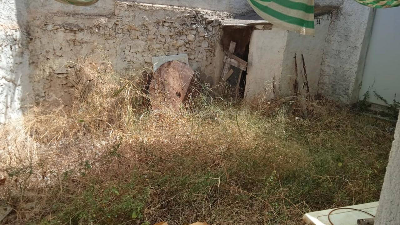 9 slaapkamer Huis te koop in Albanchez - € 126.000 (Ref: 9415424)