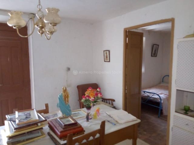 3 soveværelse Finca/Landehus til salg i Albox - € 65.000 (Ref: 9430798)