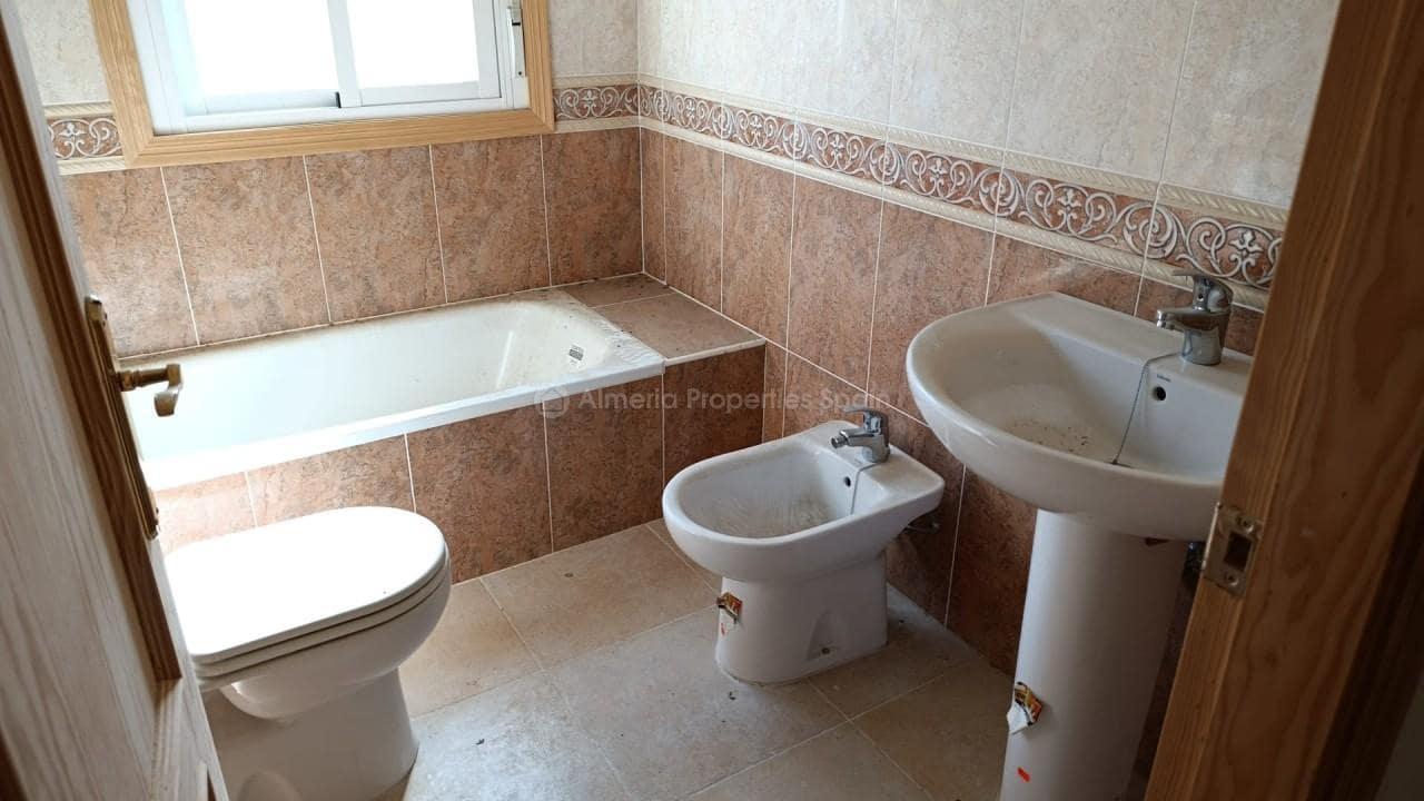 6 chambre Finca/Maison de Campagne à vendre à Lubrin - 125 000 € (Ref: 9578248)