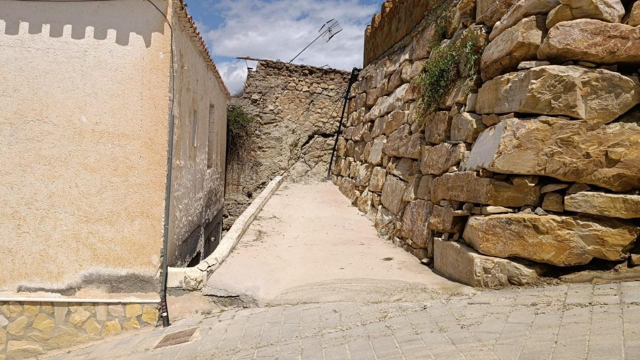 7 bedroom Townhouse for sale in Partaloa - € 55,000 (Ref: 9826904)