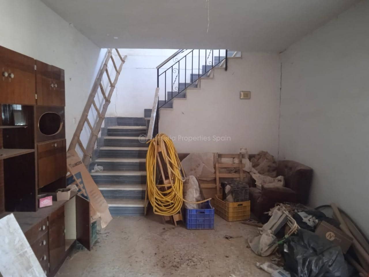 7 bedroom Finca/Country House for sale in Albox - € 77,000 (Ref: 9838739)