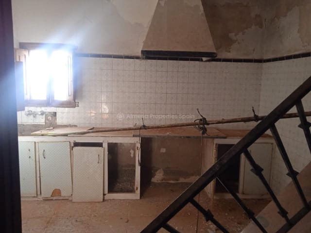 7 Zimmer Finca/Landgut zu verkaufen in Albox - 77.000 € (Ref: 9838739)