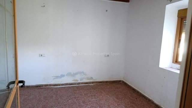 4 makuuhuone Maalaistalo myytävänä paikassa Chirivel - 90 000 € (Ref: 9844648)