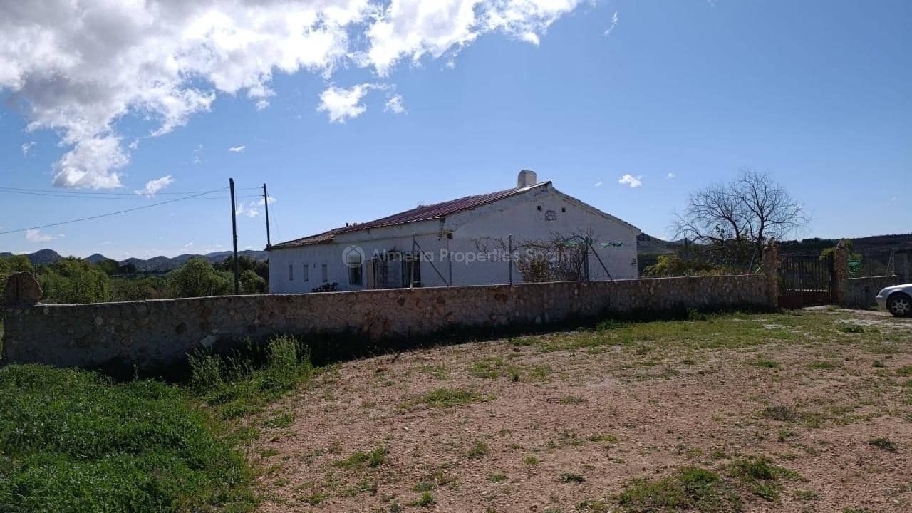 4 bedroom Finca/Country House for sale in Chirivel - € 90,000 (Ref: 9844648)