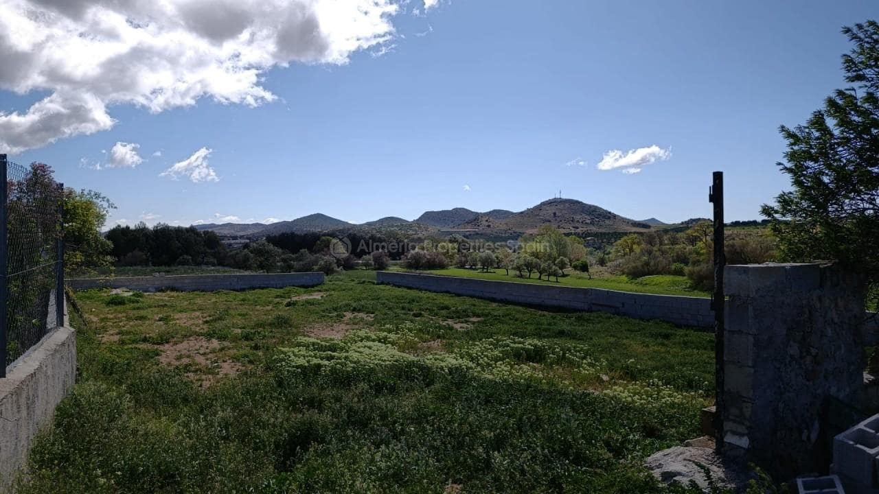 4 bedroom Finca/Country House for sale in Chirivel - € 90,000 (Ref: 9844648)