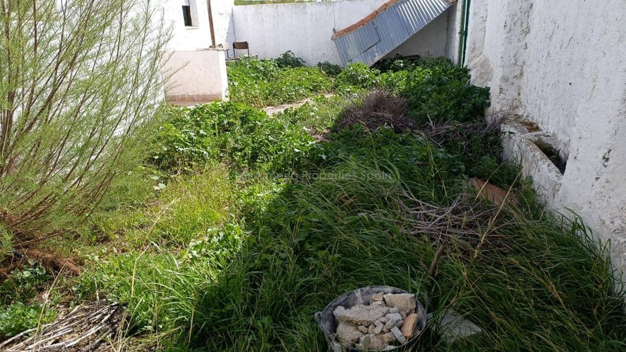 4 bedroom Finca/Country House for sale in Chirivel - € 90,000 (Ref: 9844648)