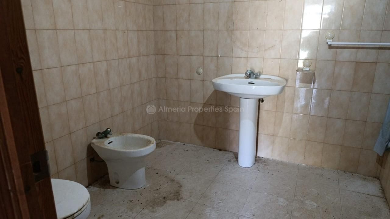 8 bedroom Finca/Country House for sale in Taberno - € 110,000 (Ref: 9848463)