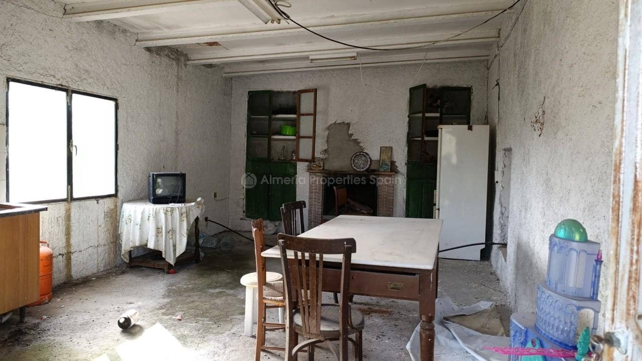 8 bedroom Finca/Country House for sale in Taberno - € 110,000 (Ref: 9848463)